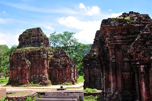 Mơ m&agrave;ng nơi Th&aacute;nh địa Mỹ Sơn 